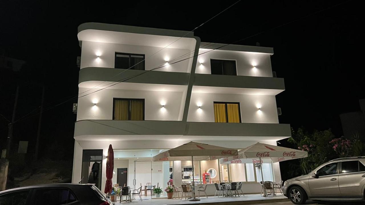 Vila Mia Sarandë エクステリア 写真