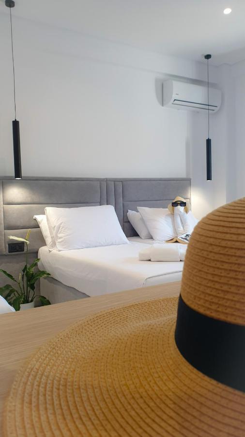 Vila Mia Sarandë エクステリア 写真