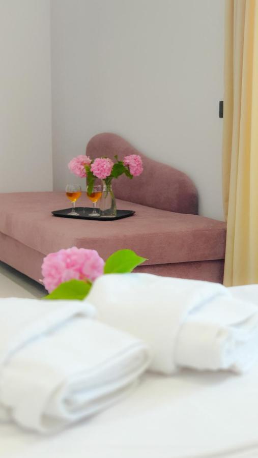 Vila Mia Sarandë エクステリア 写真