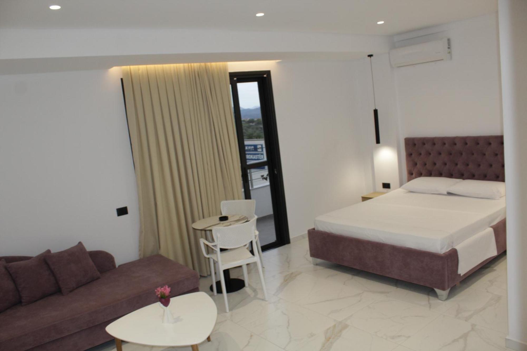 Vila Mia Sarandë エクステリア 写真